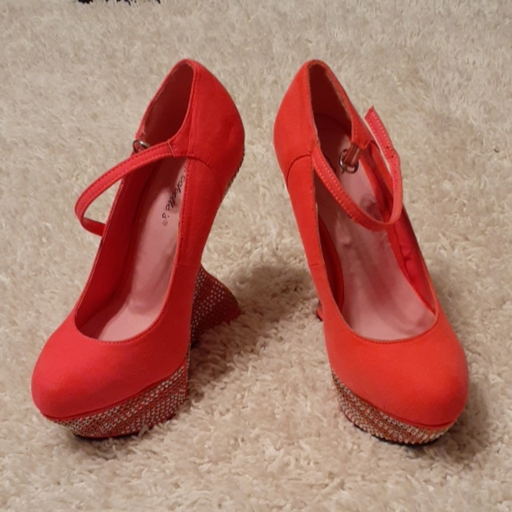 Women heel-less wedges